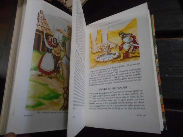 Kinder-Kultuurvereniging  11 uit 12 volumes  DIE NUWE SKATKIS ROY STEVENS