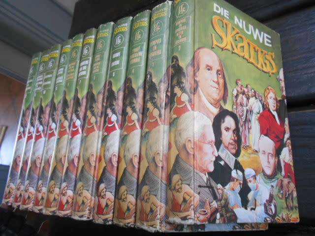 Kinder-Kultuurvereniging  11 uit 12 volumes  DIE NUWE SKATKIS ROY STEVENS