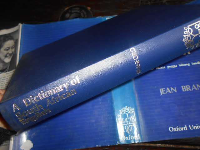 A DICTIONARY OF SOUTH AFRICAN ENGLISH - 1978 Jean Bradford Oxford Univ Press