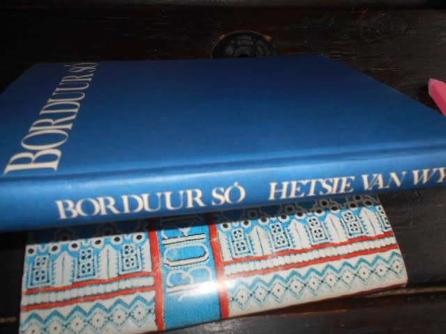 BORDUUR SO deur Hetsie van Wyk Afr Pers Boekh met patrone