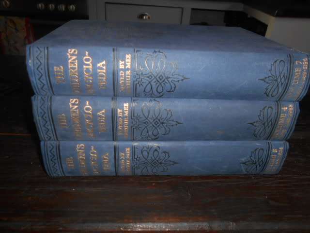 3  book of a 10 set  Arthur Mee illus  (no. 4, 7, 8) Childrens Encyclopaedia Educational book co.