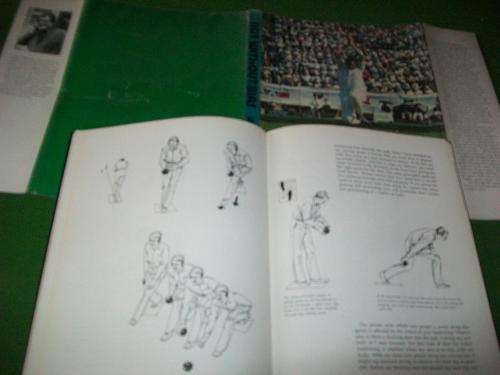 NOT WITHOUT BIAS ILLUS - WATSON ON BOWLS - 1ST ED. DOUG WATSON SOUTH AFRICA  WITH BARRY GLASSPOOL