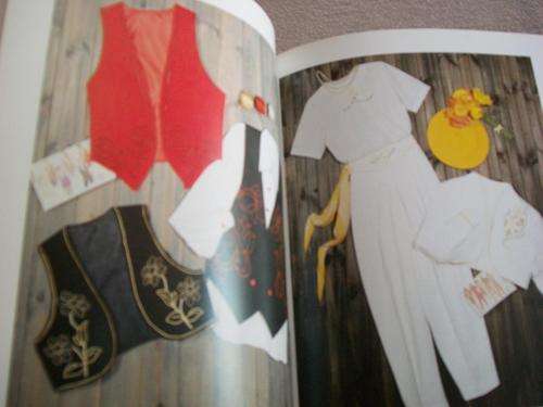 PHYLLIS HOFFMAN  -EMBROIDERED CLOTHES TO WEAR - Blackwork, eyelet, Lettering, ILLUS 1994 ED