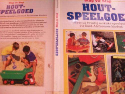 ROGER HORWOOD - STAP VIR STAP HOUTSPEELGOED - MEER AS 20 MAKLIKE SPEELGOED VIR SA KINDERS GEILLUS.