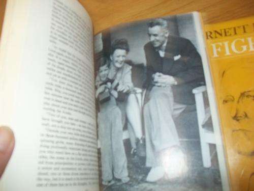 BARNETT POTTER - 1975 ED - A FIGHTER (FLYING ADVENTURES) - BY  URSULA POTTER WITH ILLUS.