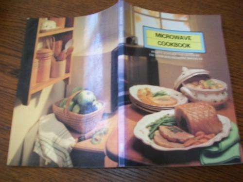 MICROWAVE COOKBOOK - GOOD HOUSEKEEPING INSTITUTE ILLUS. RECIPES soups, starters 1985 1ST ED SAMSUNG