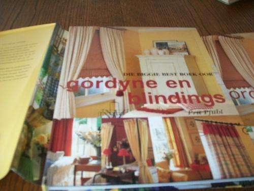 PRU PFUHL - BIGGIE BEST BOEK OOR GORDYNE EN BLINDINGS - PRAGTIGE KLEURFOTOS  - blindings ens.