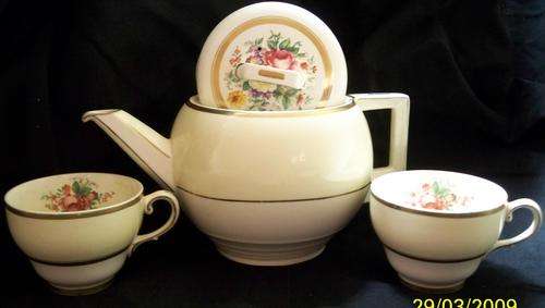 Vintage Johnson Bros, Pareek, Tea Pot with two tea cups and saucers