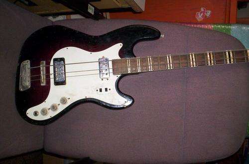 HOFNER GUITAR