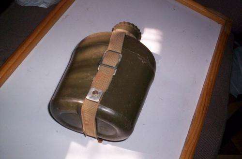 OLD ARMY WATERBOTTLE