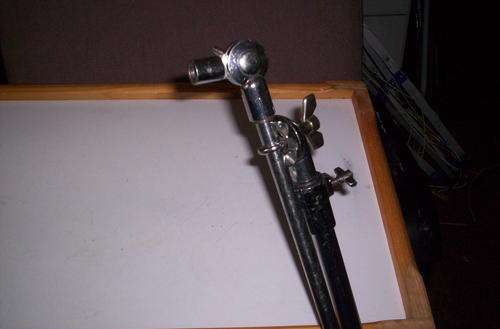 MICROPHONE STAND