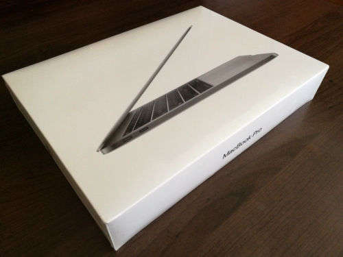 Sealed In Box The Latest 2017 Macbook Pro With Touch Bar 15"|Quad-Core i7|512GB|16GB RAM[2.9GHZ]