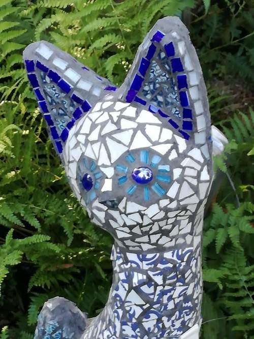 mosaic cat sculpture