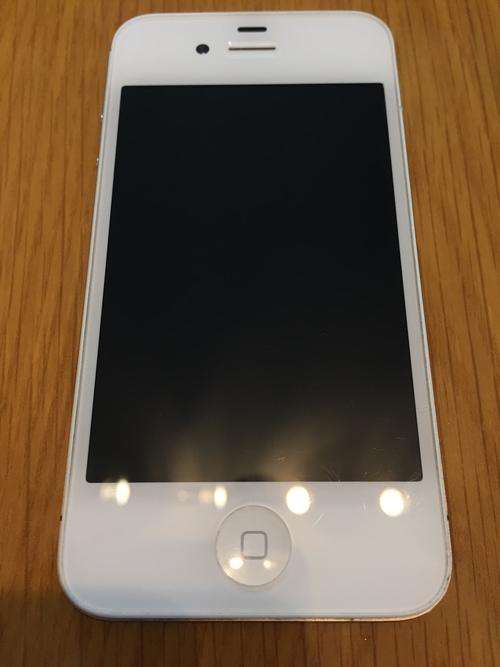 iPhone 4S 16gb (Excellent Condition) FREE OVERNIGHT DELIVERY