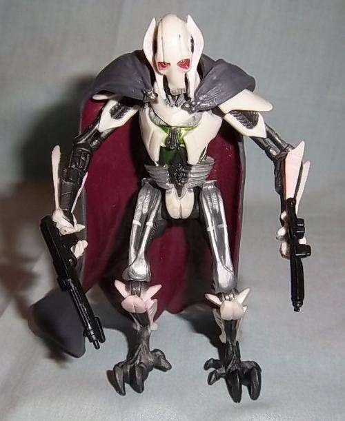 A 2004 STAR WARS FIGURE