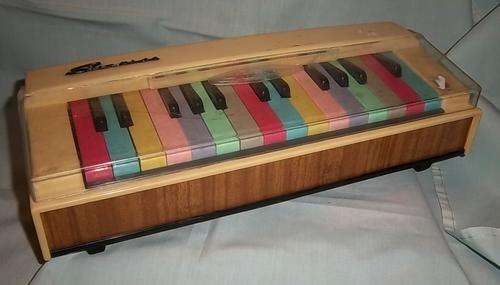 A VINTAGE SUNRISE BATTERY POWERED  MELODIC