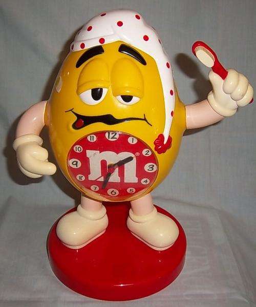 A BIG VINTAGE M&M'S ALARM CLOCK