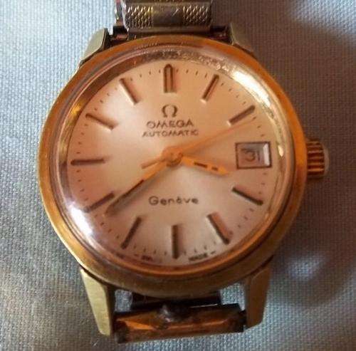 AUTOMATIC LADIES OMEGA WITH DATE AT 3