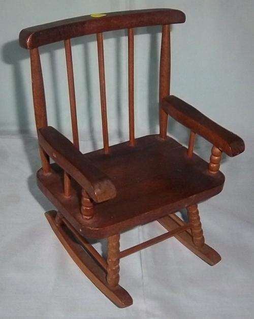 A LOVELY VINTAGE ROCKING CHAIR FOR DOLLS