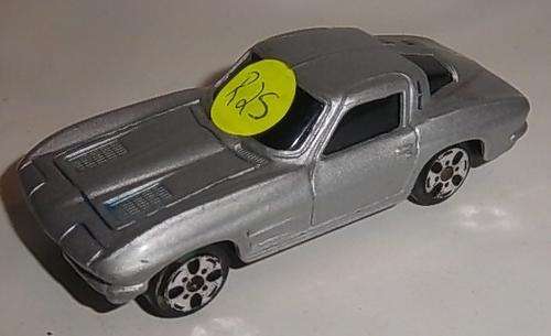 1963 CHEVROLET CORVETTE BY MAISTO