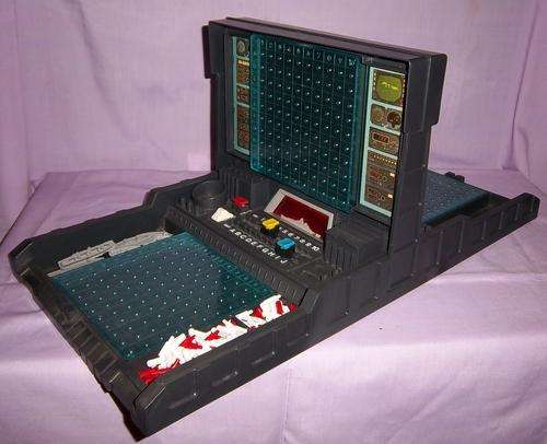 A VINTAGE BOXED COMPUTER BATTLESHIP GAME