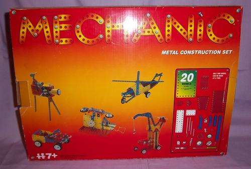 A MECCANO STYLE SET IN ORIGINAL BOX.......STARTING AT R1