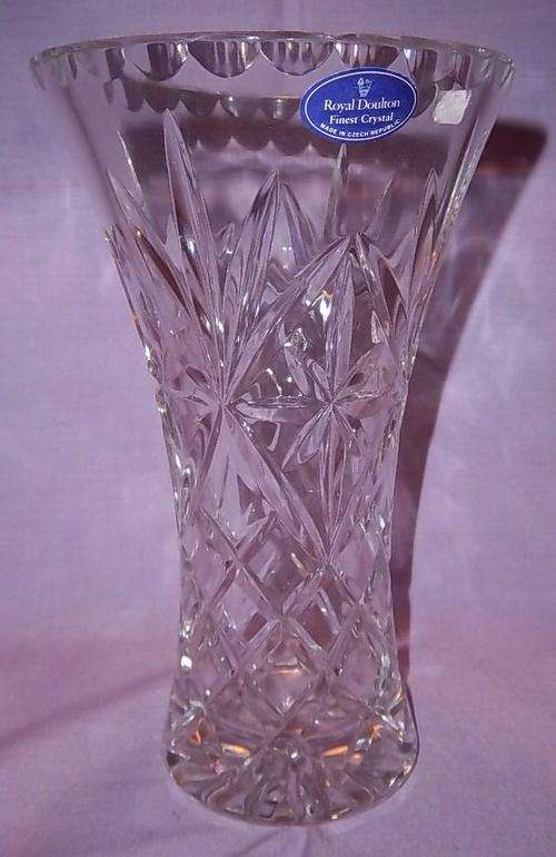 A VERY NICE ROYAL DOULTON CRYSTAL VASE