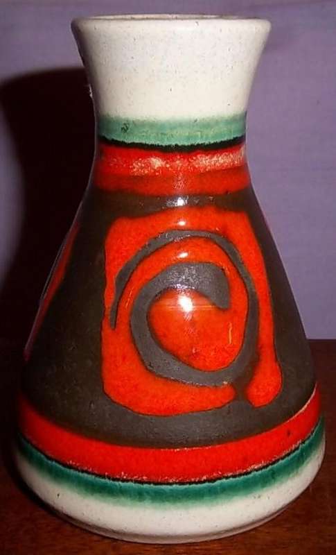 A BEAUTIFUL SMALL RETRO VASE MADE IN GERMANY