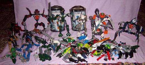 A BUNCH OF BIONICLES BY LEGO, ALL FOR ONE PRICE, WHAT A BARGAIN