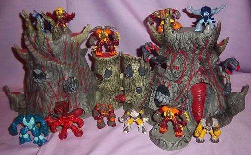 X11 BATTLE MONSTERS WITH FOLD UP BATTLE MOUNTAIN