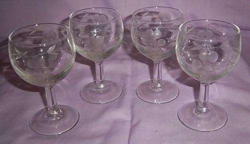 SET X4 GRAPE PATTERN PORT GLASSES MADE IN FRANCE