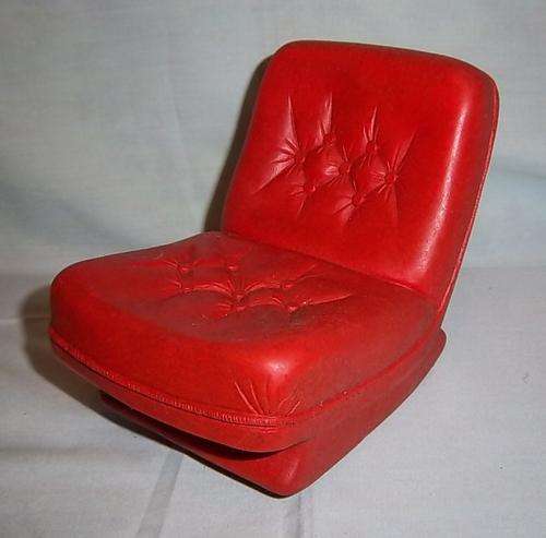 A LOVELY COUCH TO RELAX IN FOR BARBIE OR KEN