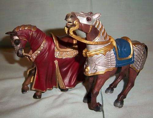 X2 PLASTIC WAR HORSES BY BULLY