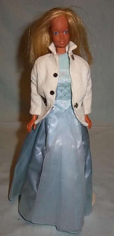 1971 - 1977 MALIBU BARBIE BY MATTEL, MADE IN KOREA