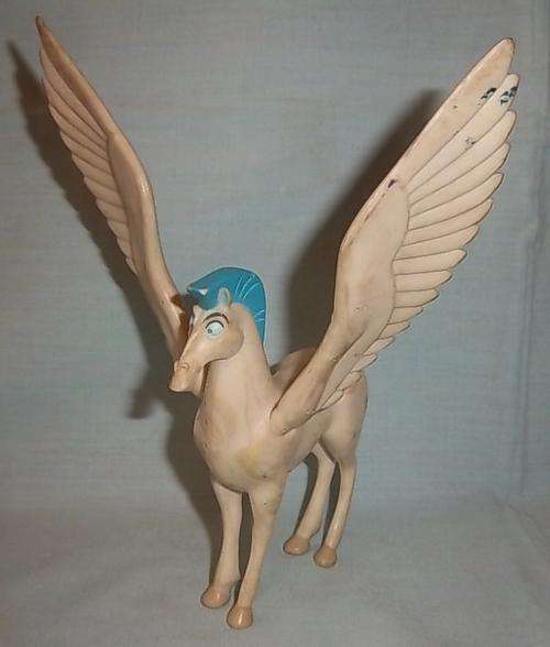 A VINTAGE PEGASUS FIGURE WITH BENDABLE WINGS FROM DISNEY CARTOON HERCULES