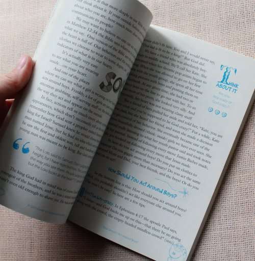 A Girl`s Guide to Understanding Boys (Secret Keeper Girl Series) by Dannah Gresh & Suzy Weibel