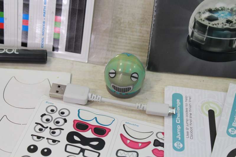 Ozobot Educational Coding Robot Starter Pack