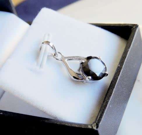 WOW**2.00ct Genuine Black Diamond Pendant** Stunning**