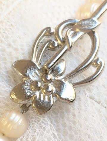 **Genuine Pearl Necklace with Reversible Pendant - Stunning**
