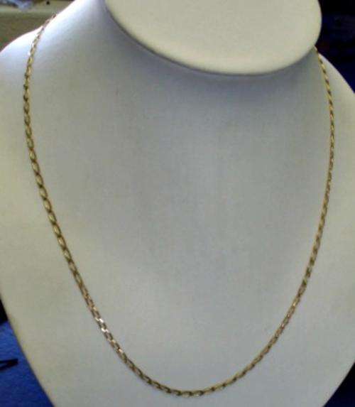 Beautiful 9ct Gold Chain 60cm Long!!
