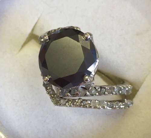 5ct Round Moissanite and Natural Raw Diamond Ring set - Stunning!