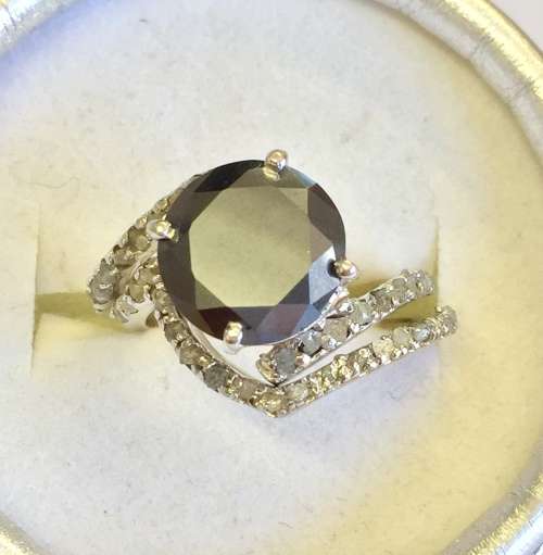 5ct Round Moissanite and Natural Raw Diamond Ring set - Stunning!