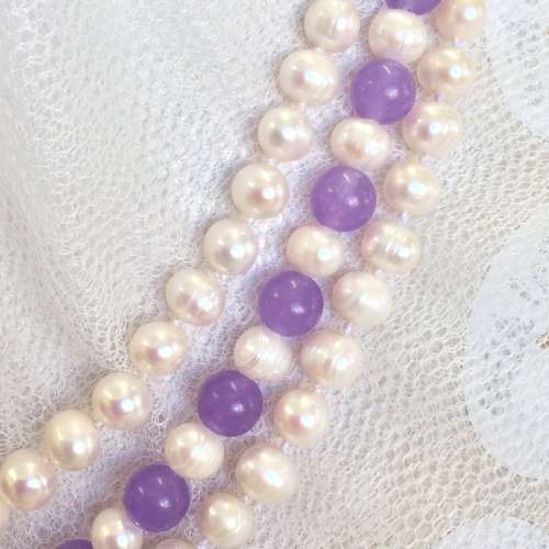 Gorgeous Genuine Pearl Triple Strand Necklace