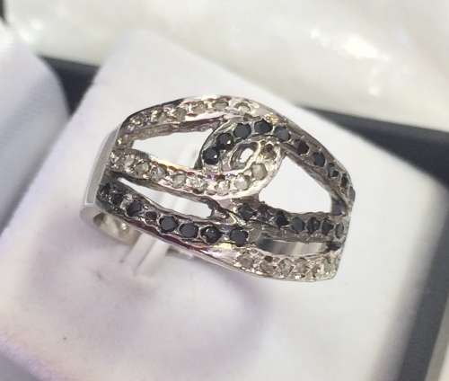 Natural Raw Diamond Ring - Black Infinity - Unique