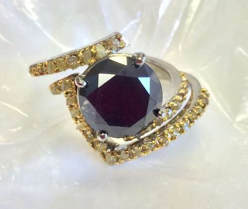 4.61ct Moissanite and Natural Golden Raw Diamond Ring set - Unique and Stunning