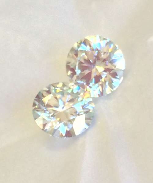 REDUCED 1.83tcw Ice Blue/White Moissanite Pair - Beautiful!