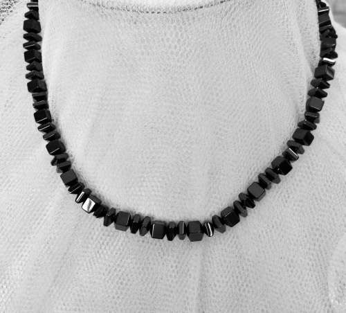 Magnetic Hematite String