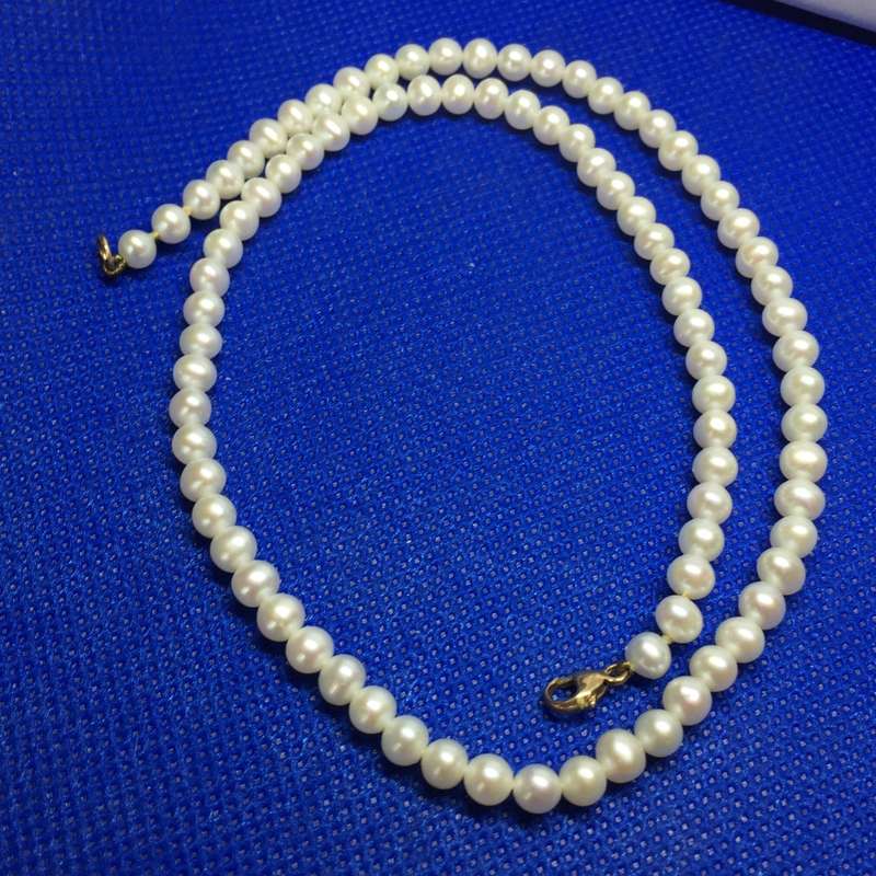 Vintage Genuine Pearl Necklace with 9ct Gold Clasp