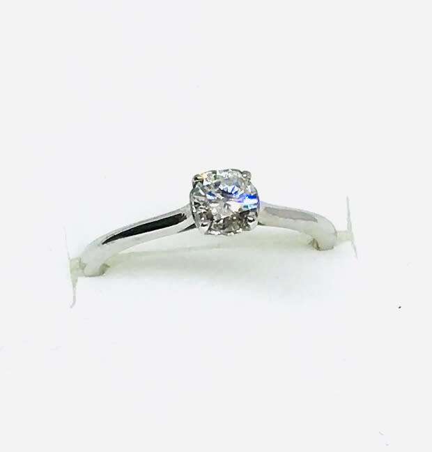 GENUINE DIAMOND SOLITAIRE GOLD RING - 0.30CT - CLASSIC & ELEGANT