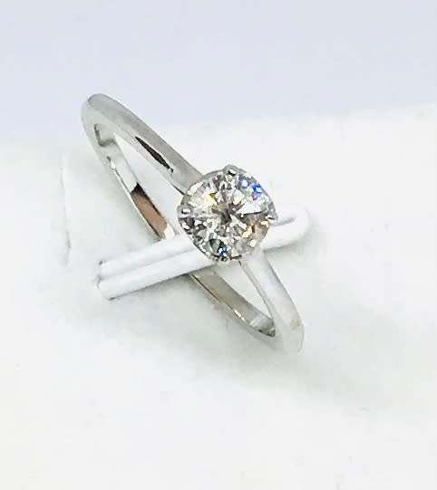 GENUINE DIAMOND SOLITAIRE GOLD RING - 0.30CT - CLASSIC & ELEGANT